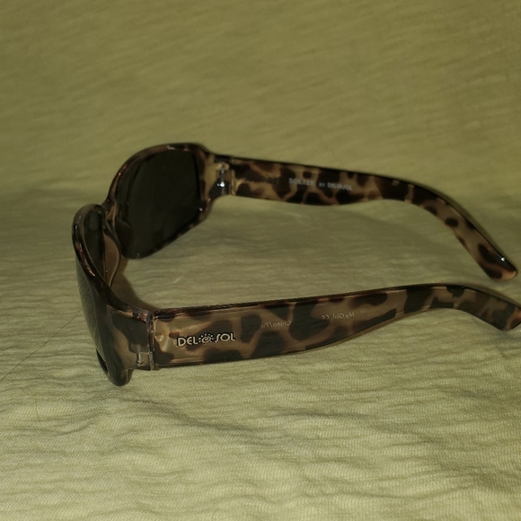 Del Sol My Girl Color Changing Tortoise Shell Sunglasses NEW - Picture 6 of 10